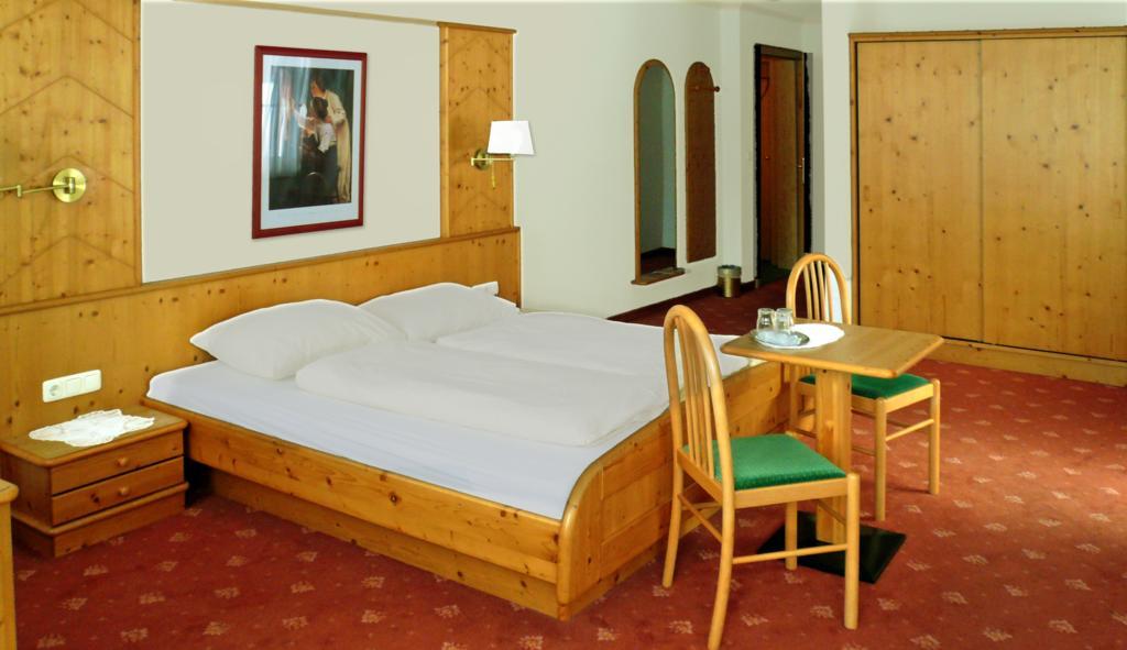 Hotel Germania Ischgl Exteriör bild