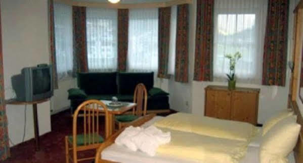 Hotel Germania Ischgl Exteriör bild